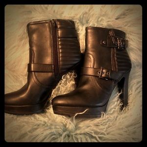 Guess brand size 8 high heel boots